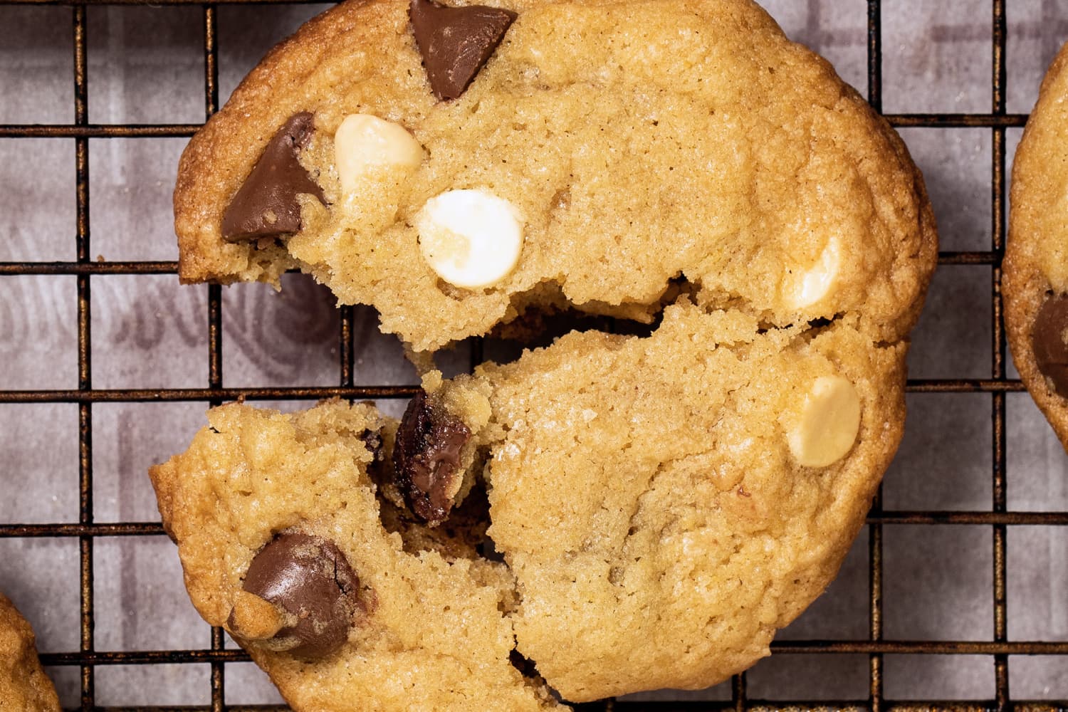 I Tried Mama Kelce’s “Famous” Chocolate Chip Cookies and I Get Why Travis Loves Them