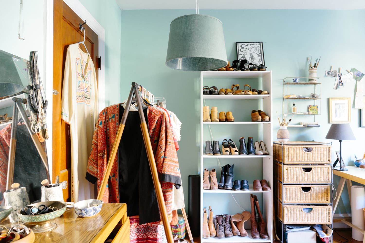 27 Stellar Shoe Storage Ideas For Small Spaces - Tiny Partments
