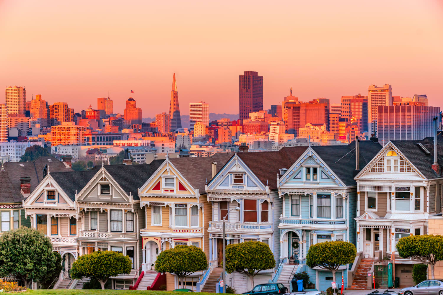 Pink Painted Lady Home From “Fuller House”