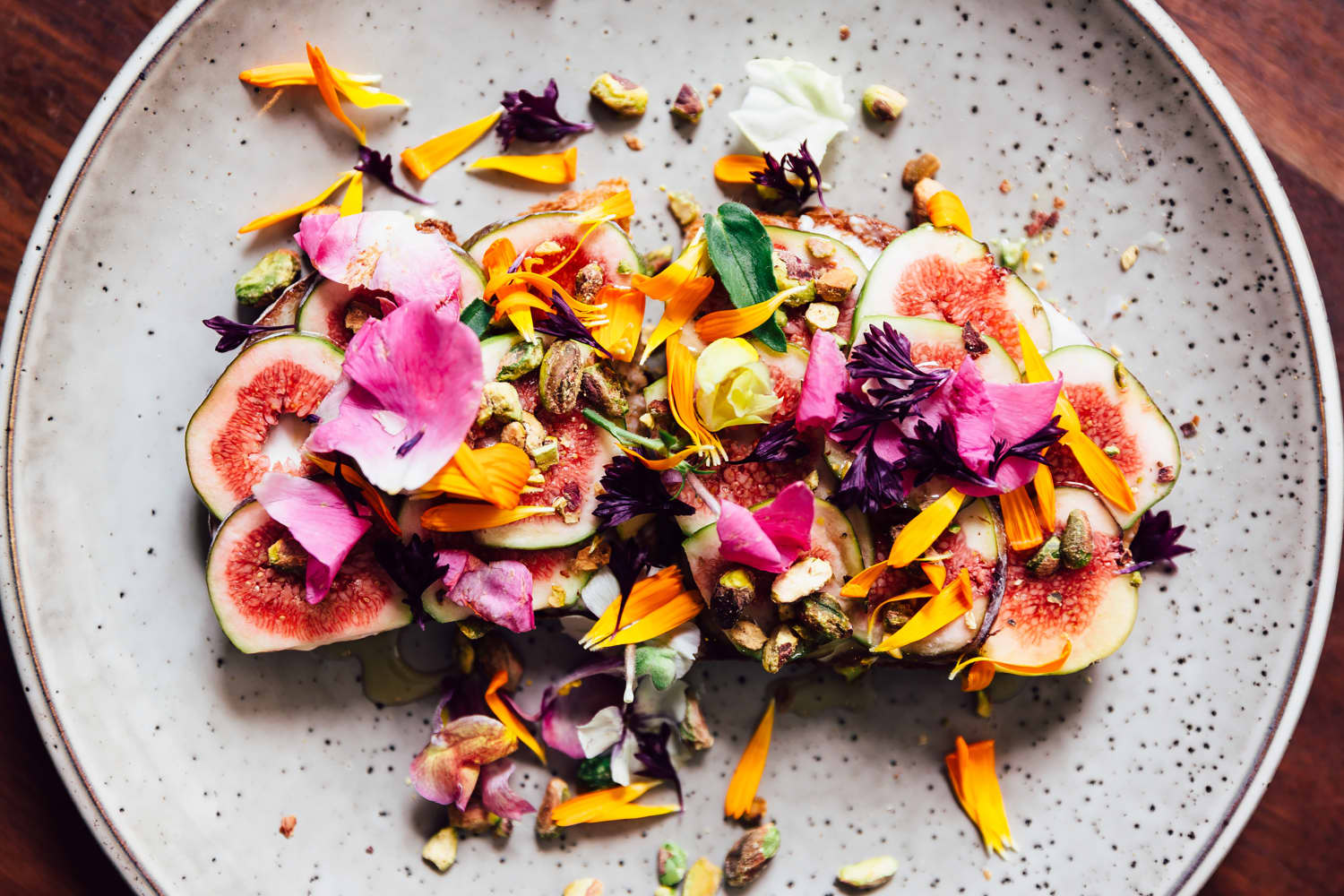 9 Best Edible Flowers for Garnishing Food (and 6 to Avoid)