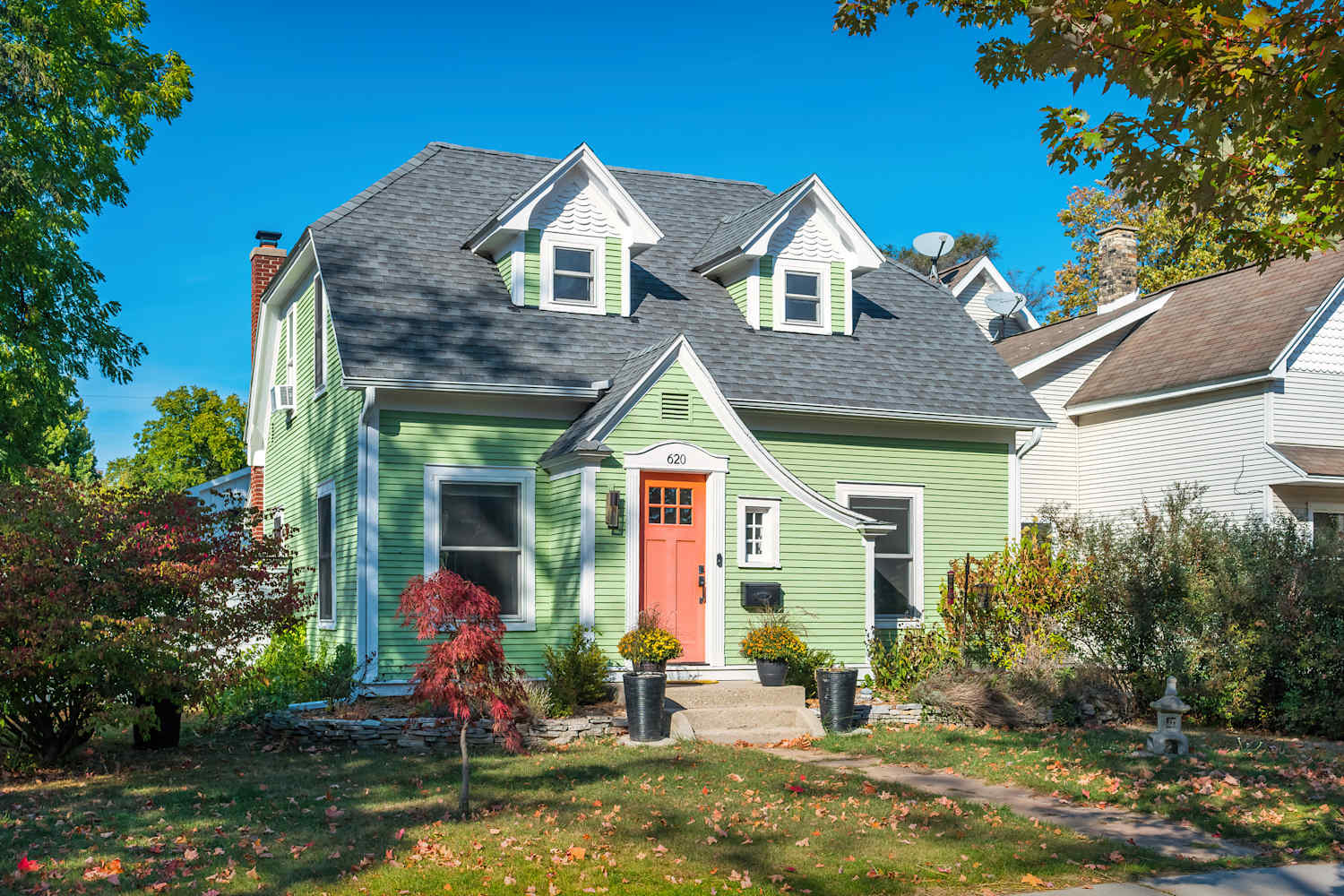 Every Home Should Have This 200-Year-Old Whimsical Feature (I Think It's Cute!)