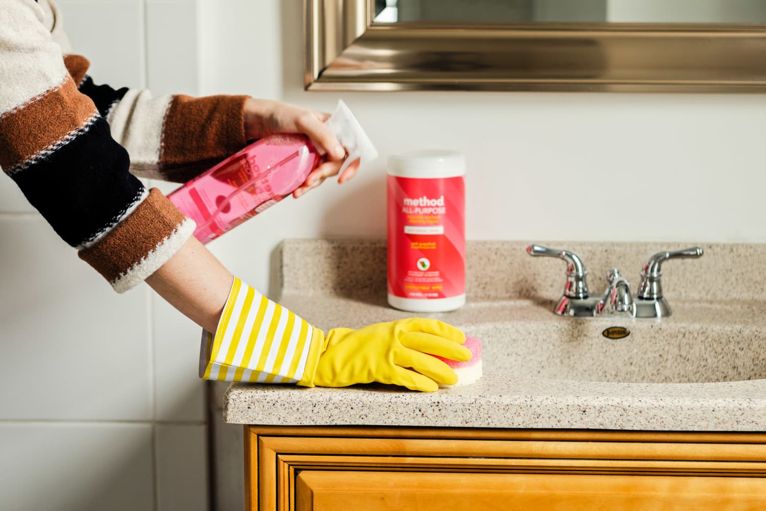Large Damp Household Cleaning Sponges Review  Dual-Stripe Dust Clean Sponge  for Door Window 