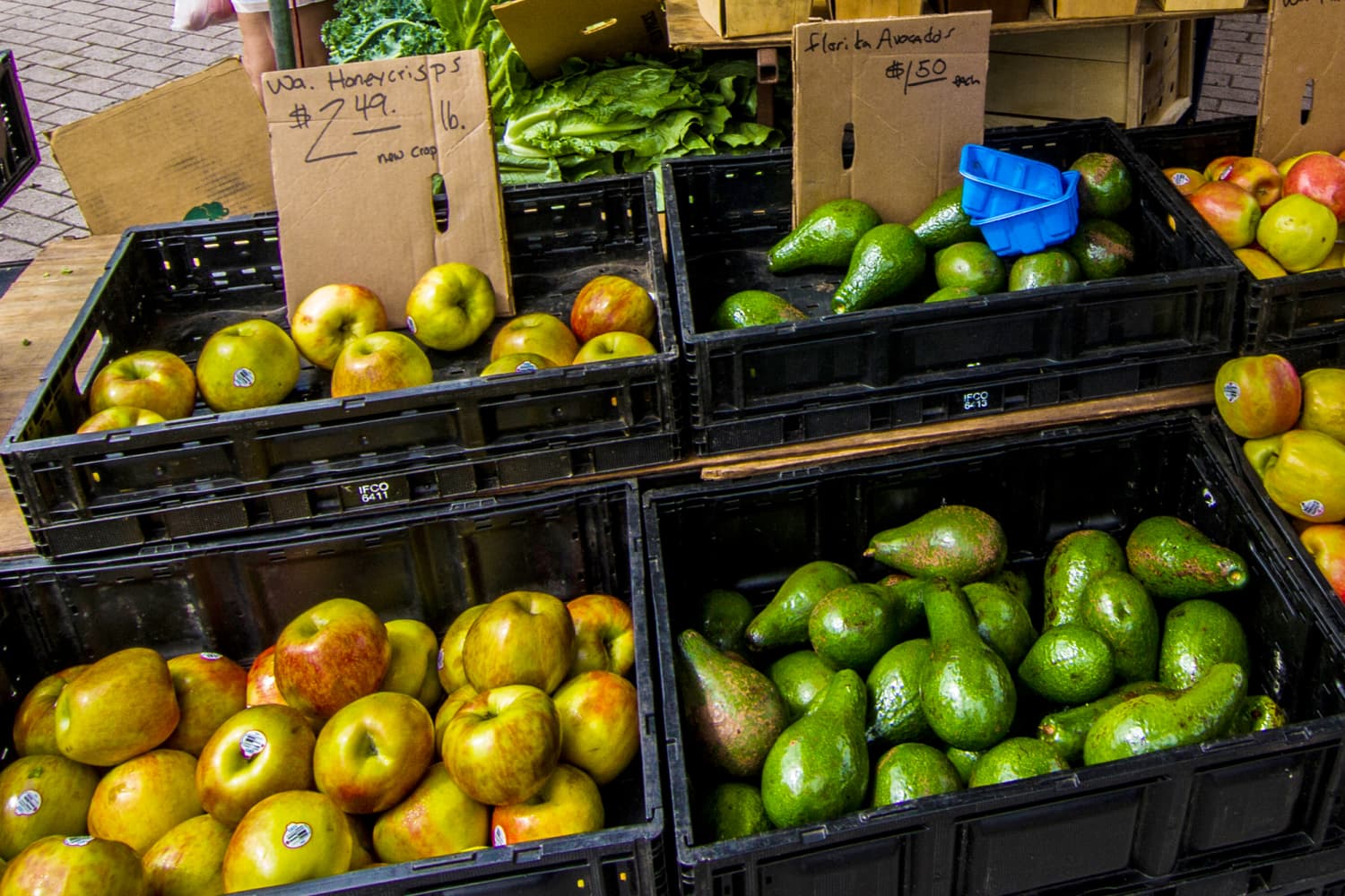 Organic Honeycrisp Apple 1 Each - H Mart Manhattan Delivery