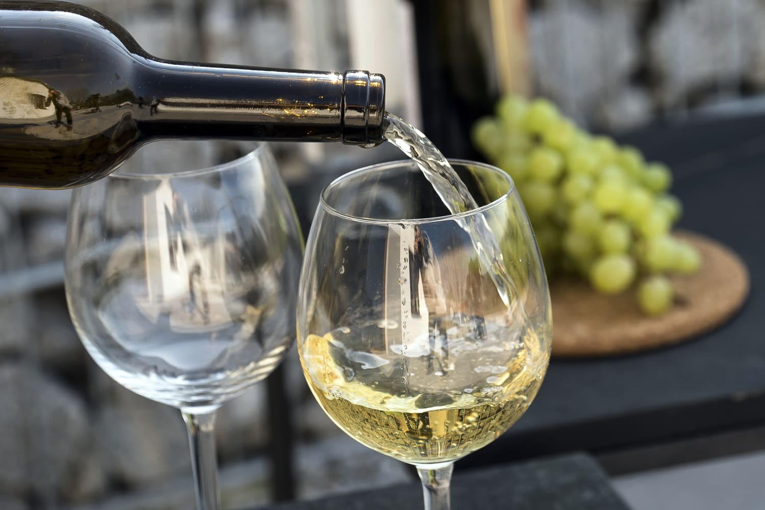 My New Favorite Party Trick for Making White Wine So Much Better