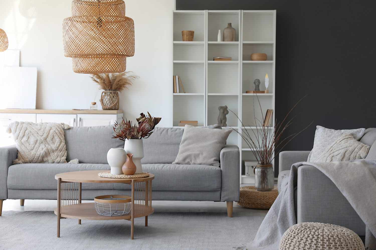 5 Living Room Decor Pitfalls That Make Designers Cringe