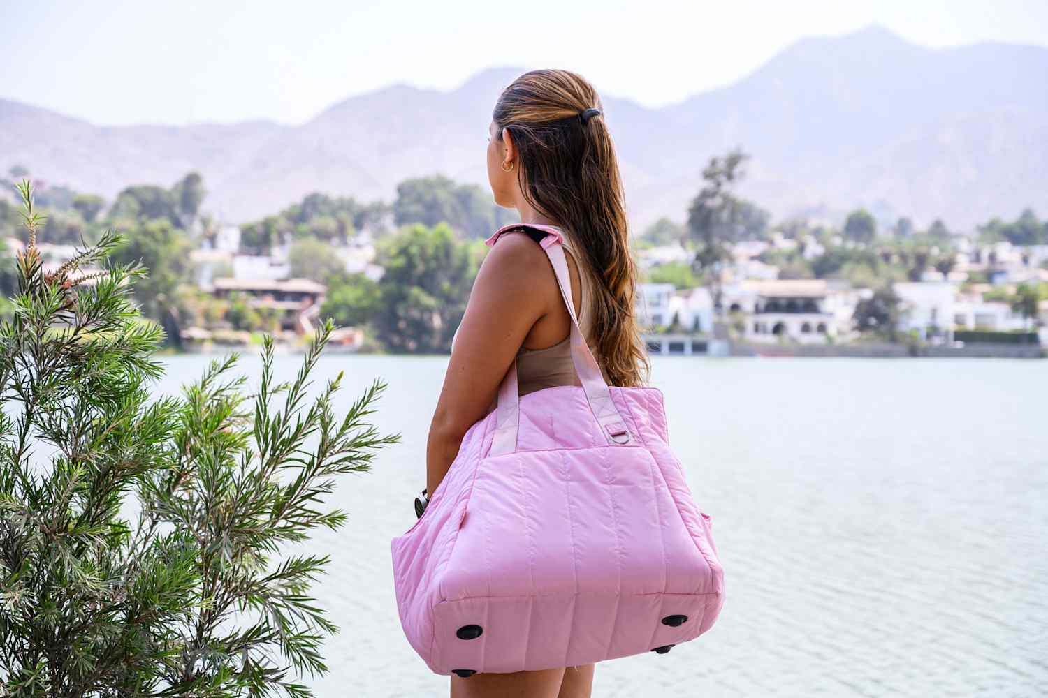 This Duffel Bag Is So Cute and Comfy to Carry, I Bring It on Every Trip