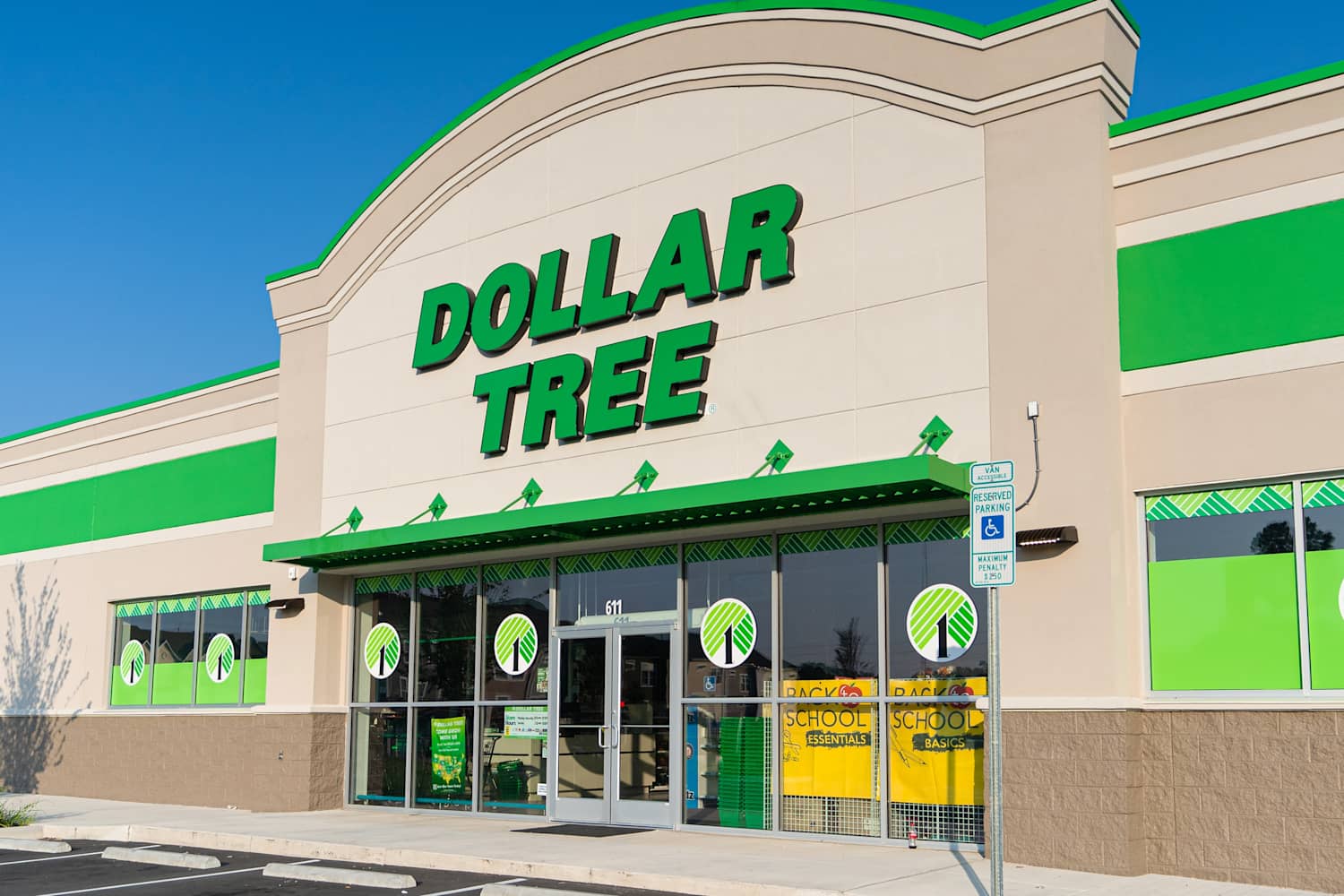 I Spotted Dollar Tree’s Viral $1.25 Pumpkin Mason Jars (and They’re Totally Rest...