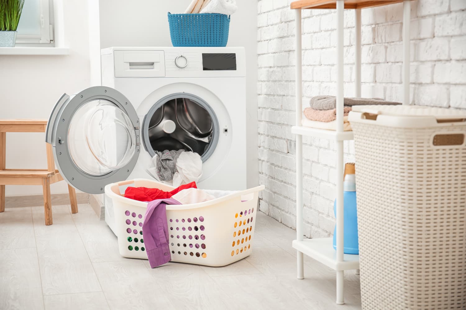 5 Laundry Room Must Haves, According to Real Estate Agents