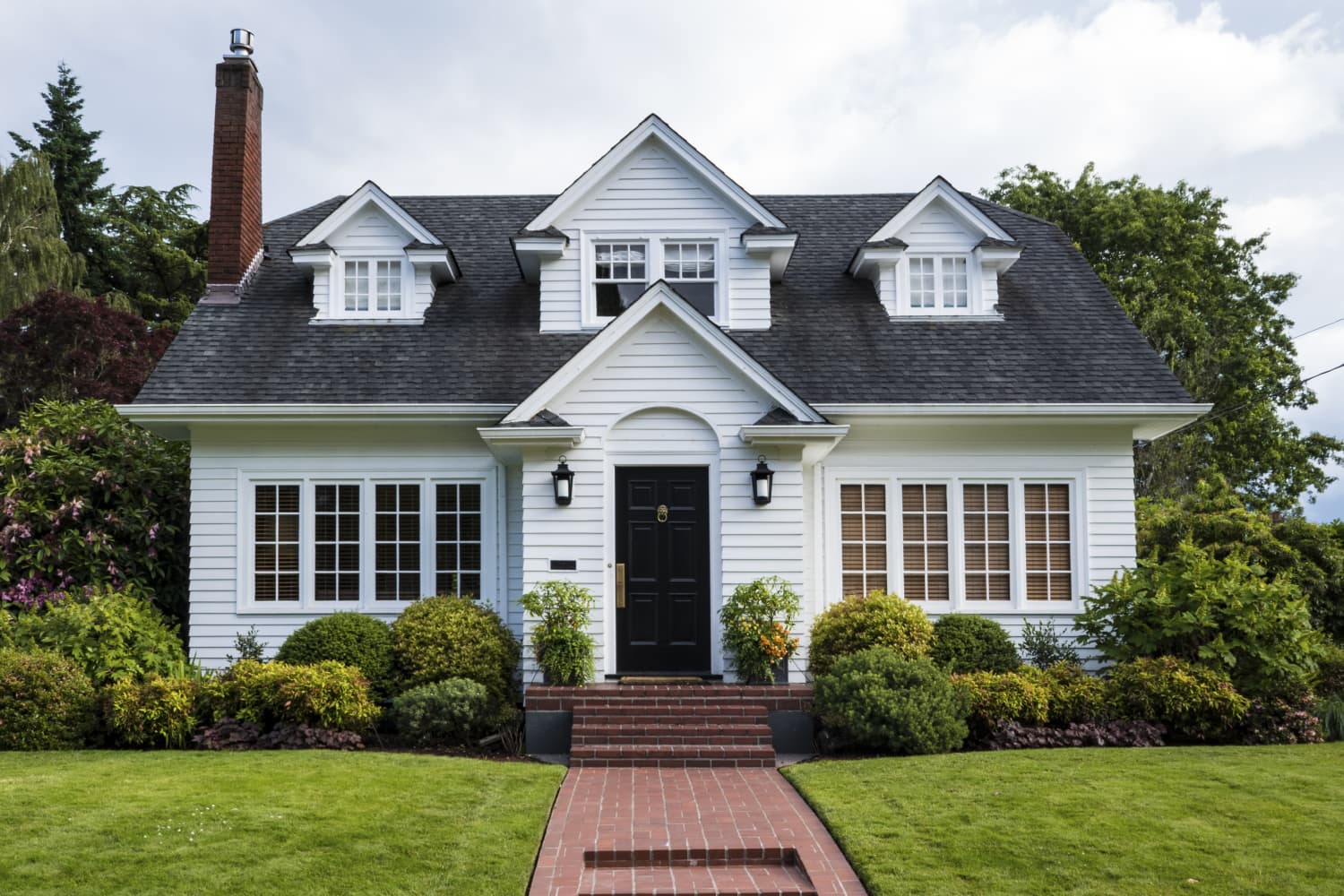 Here’s What Color to Paint Your House, According to Its Architectural