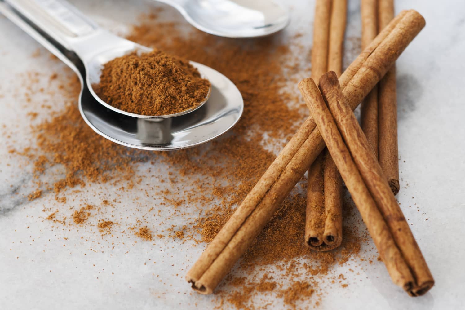 This Is Why People Are Mopping Their Floors with Cinnamon Today