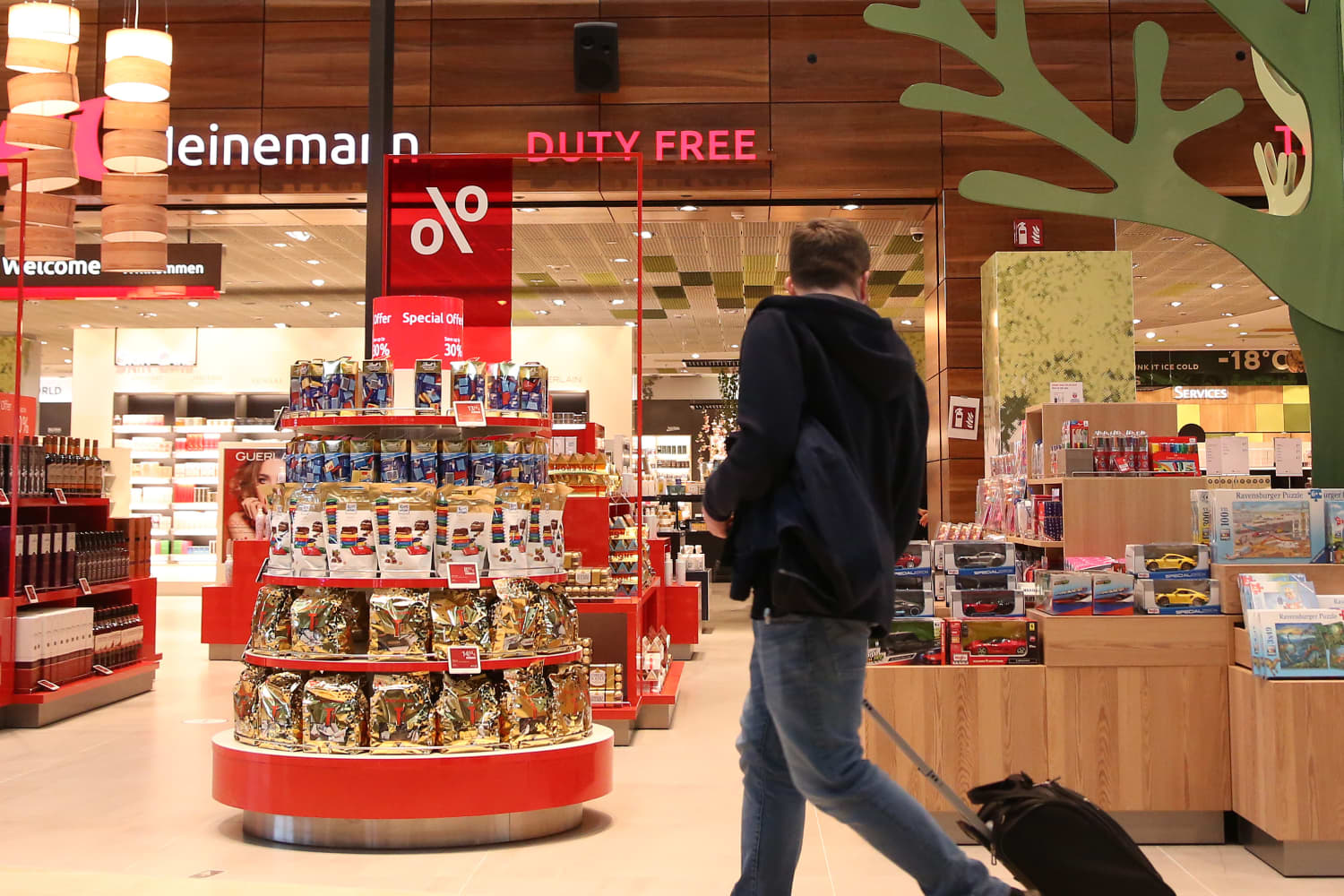 7 Snacks You Should Buy on Repeat, According to Flight Attendants The