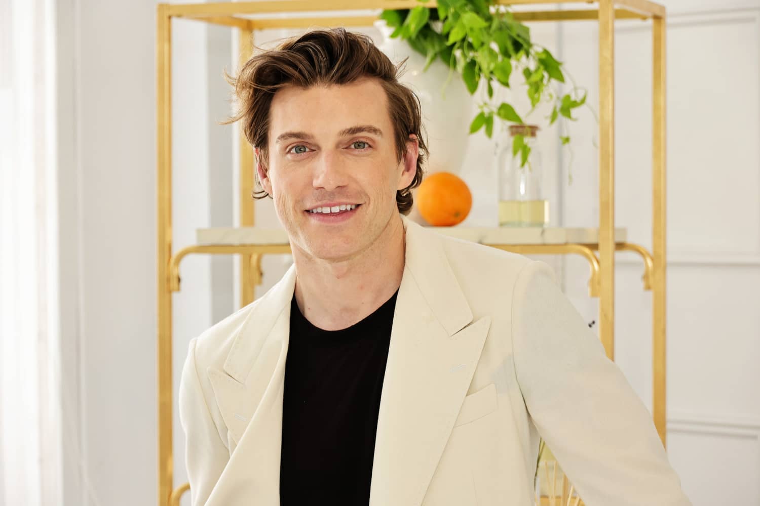 jeremiah-brent-is-replacing-bobby-berk-on-queer-eye-apartment-therapy