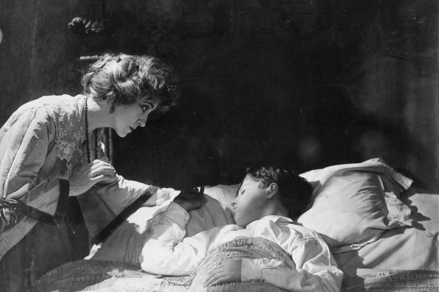 Ask Maxwell Great First Bed for Toddler (That He’ll Like) Cubby