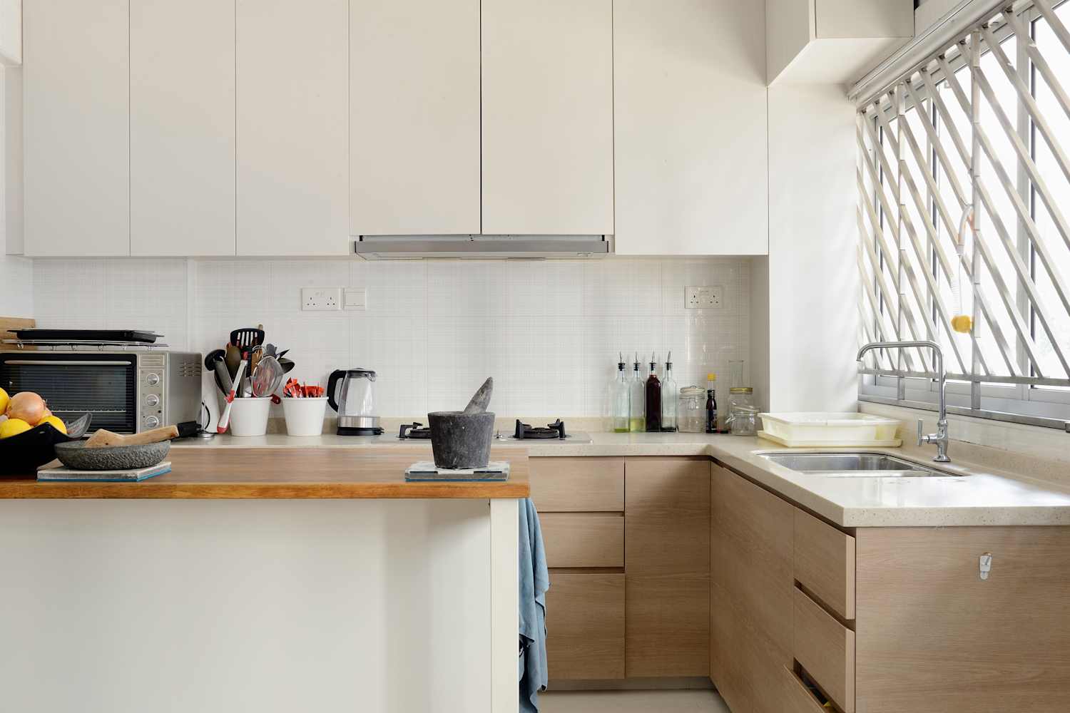 This 2026 Study Says to Paint Your Kitchen This Color (It’ll Increase Its Value!...