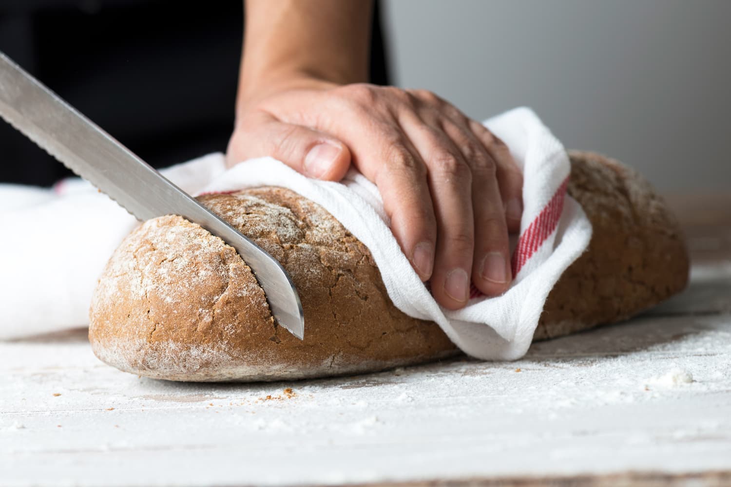 Best Bread Knife Mercer Culinary Review The Kitchn