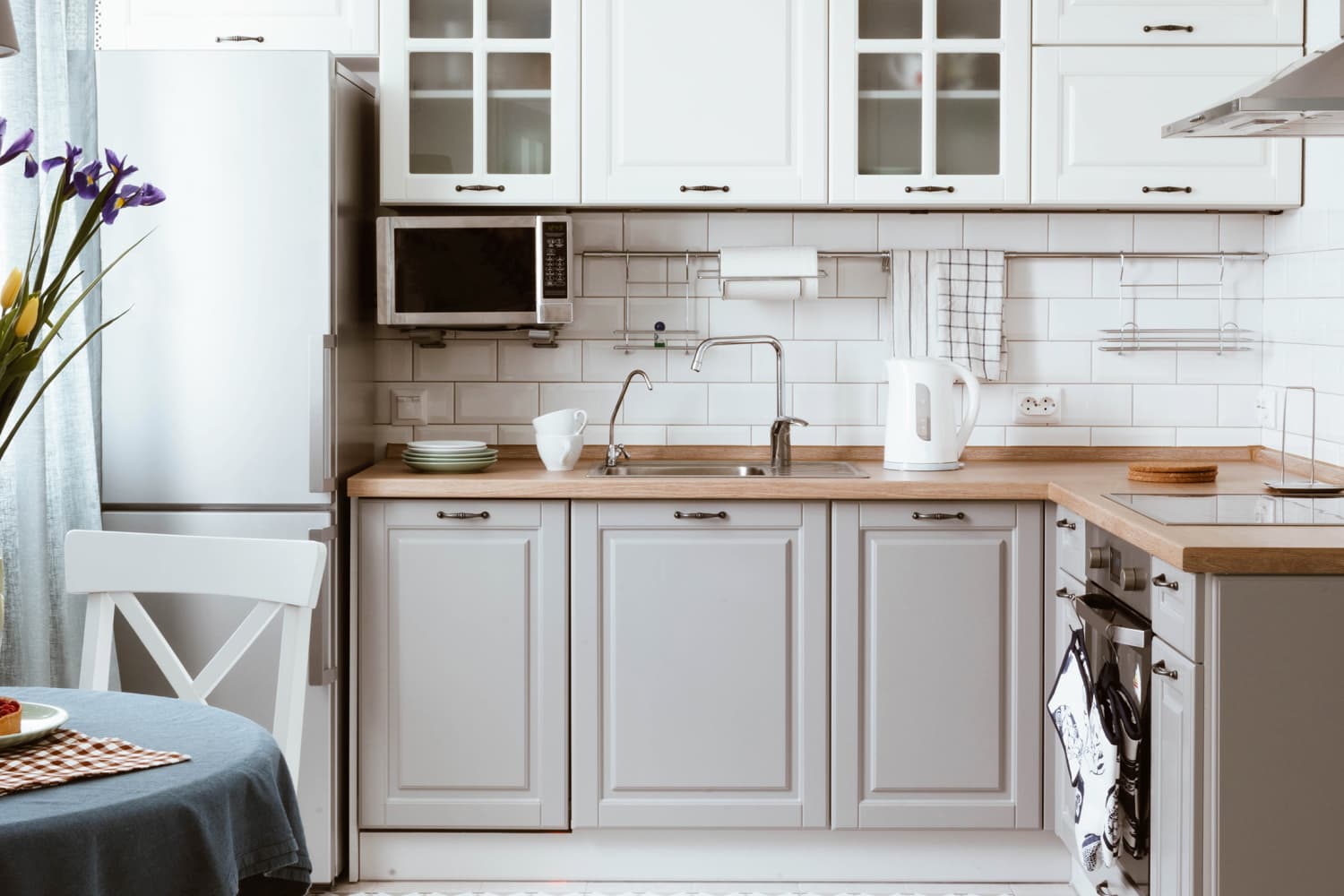 6 Kitchen Flooring Trends on Their Way Out, According to Interior Designers