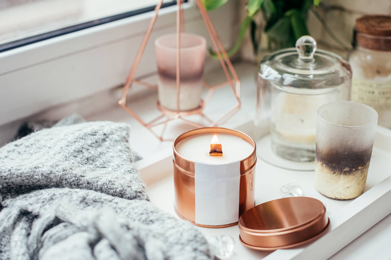 22 Best Romantic Candles to Set the Mood 2023 Apartment Therapy