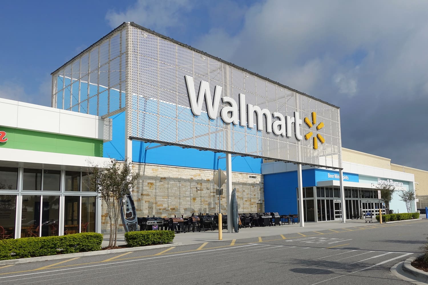 Walmart Just Announced a Controversial Store Change That Has Shoppers Majorly Divided