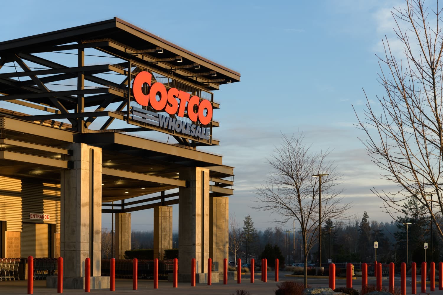Costco Just Brought Back Another Bakery Favorite and It’s the Best  You’ll Spend All Week