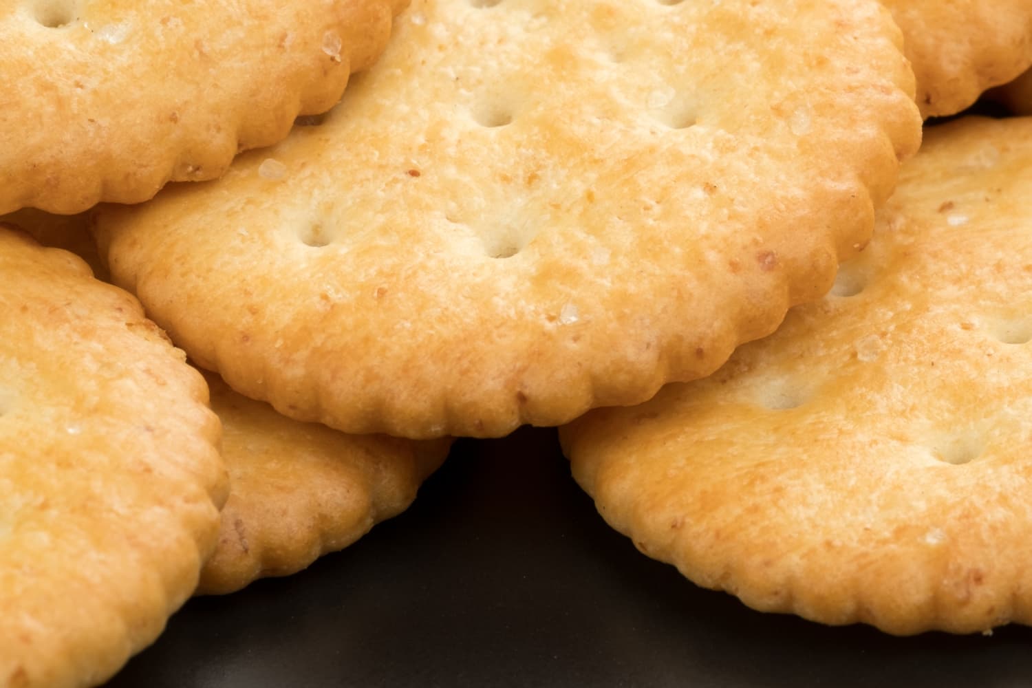 These Homemade Ritz Crackers are the Easiest Thing You'll Make All Week