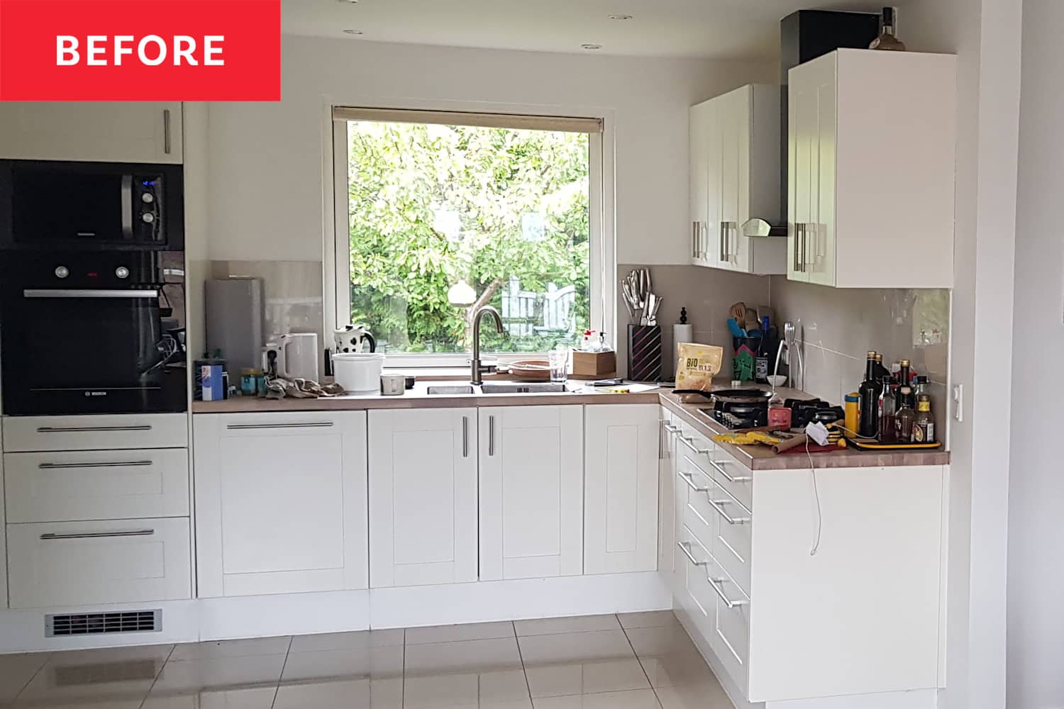Before & After: This “Extremely Bland, Outdated” Kitchen Got a Dramatic Makeover (for Just $340!)