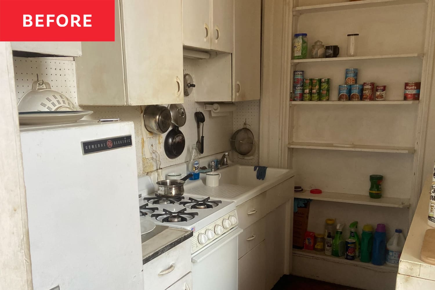Before & After: This “Busted” Kitchen Gets a Dramatic, Moody Makeover for Under ,500