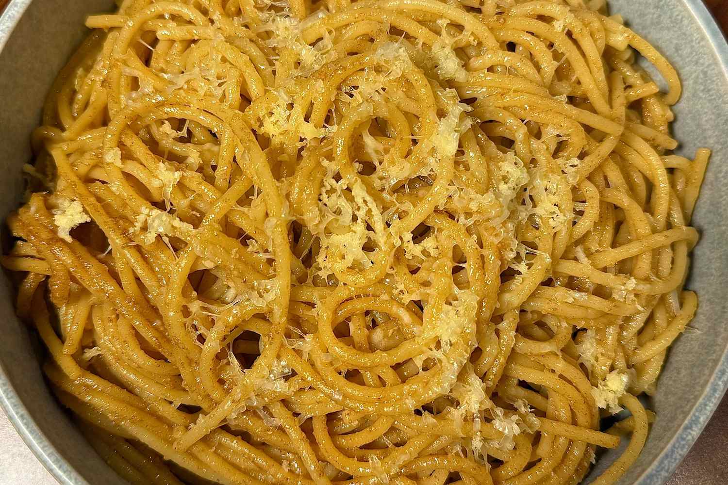Die „cremige“ 3-Zutaten-Pasta, die ich im Winter zweimal pro Woche ...