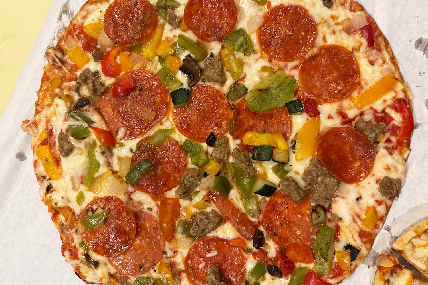Wir haben jede Tiefkühlpizza bei Costco probiert – es gab einen klaren ...