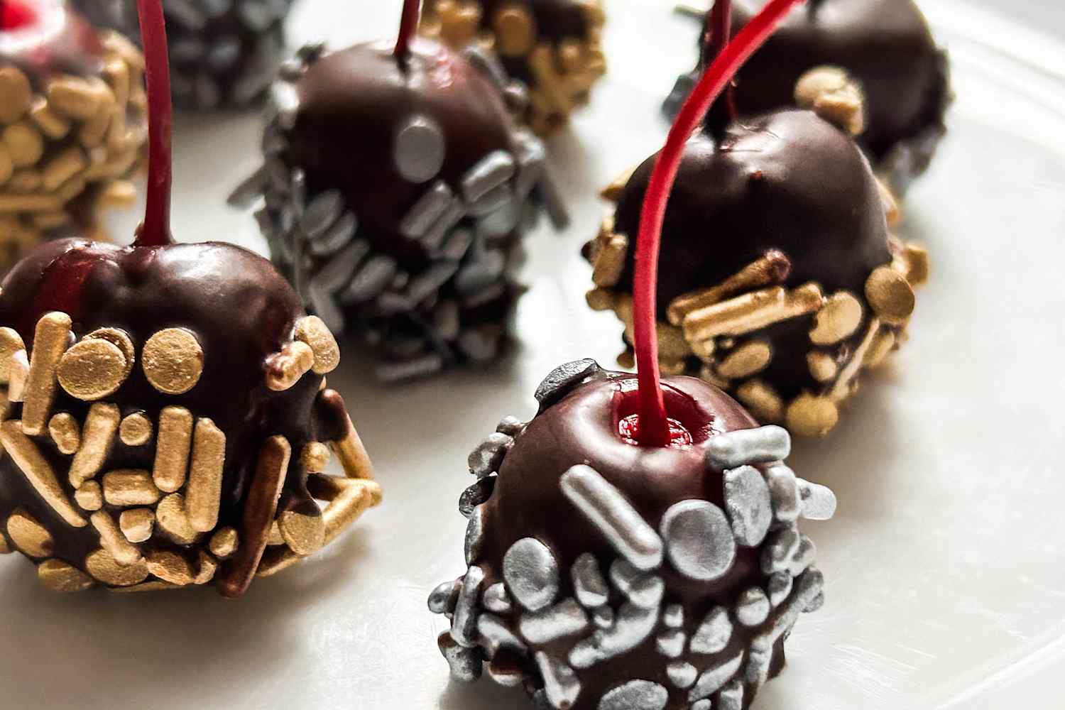These Boozy Chocolate Cherries Are the Best New Year’s Eve Party Trick