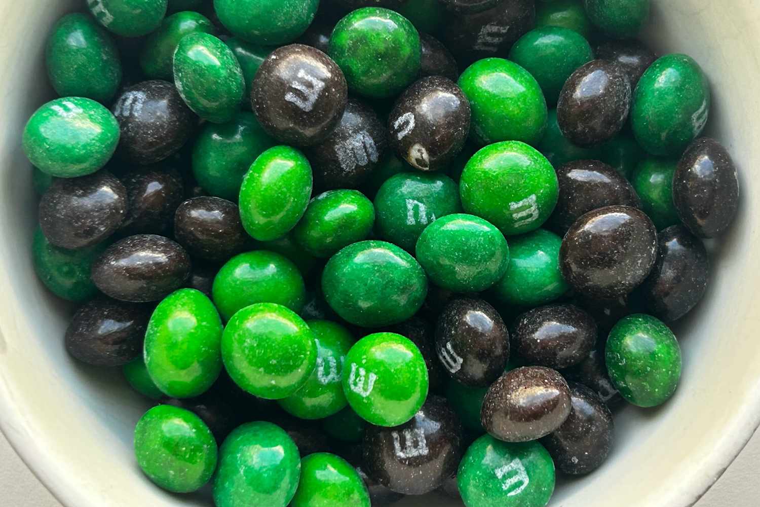 Die neue limitierte M&M's-Sorte schmeckt genau wie mein ...