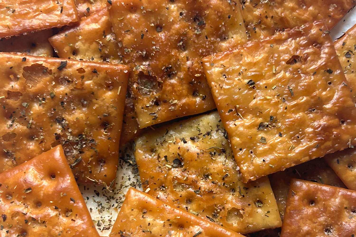 Wenn Sie einmal „Fried Saltines” probiert haben, werden Sie Cracker nie ...