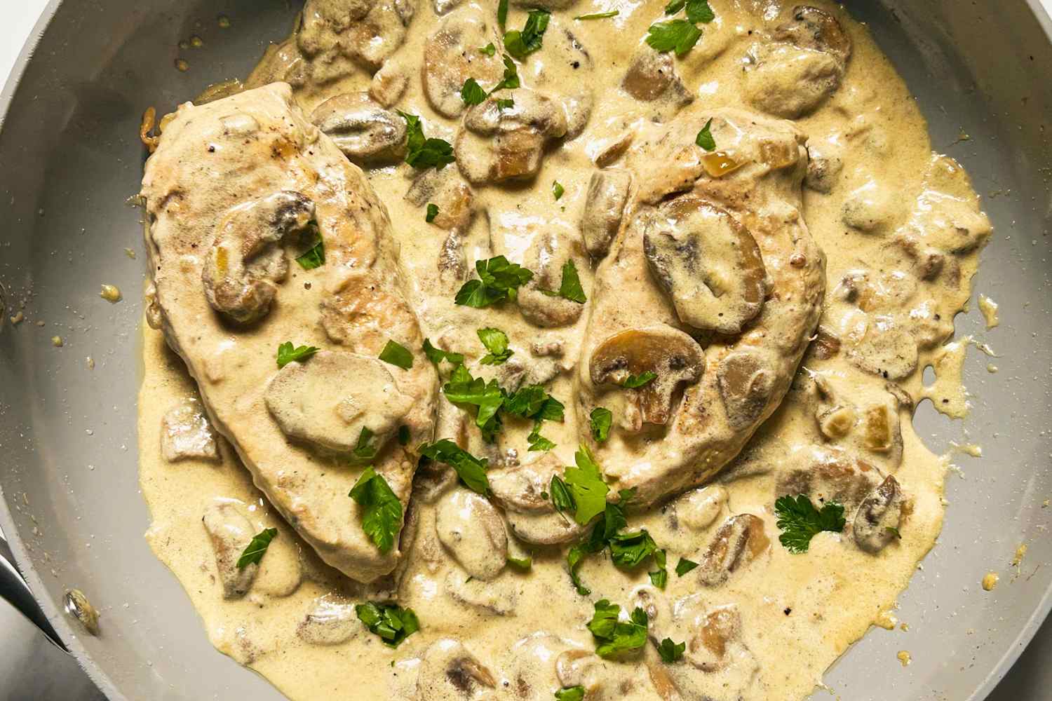 This Julia Child Chicken Recipe Is Delicious and Easy