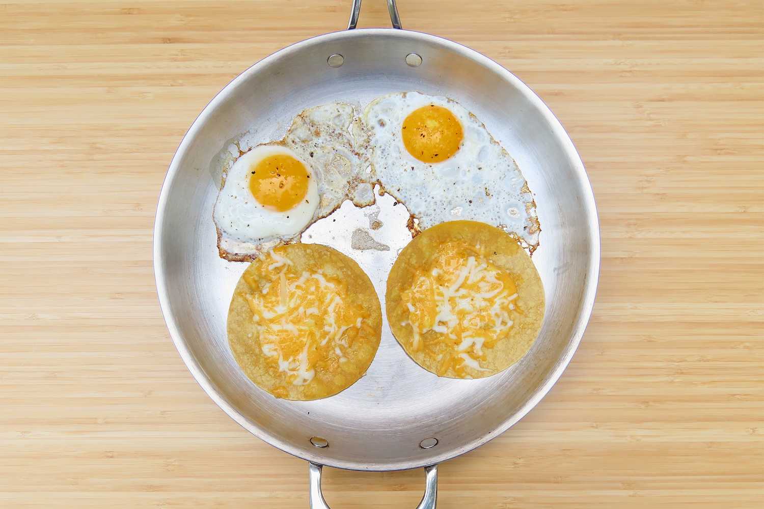 FoodWireDaily — My Honest Review of the Anolon Everlast Frying Pan for 2026