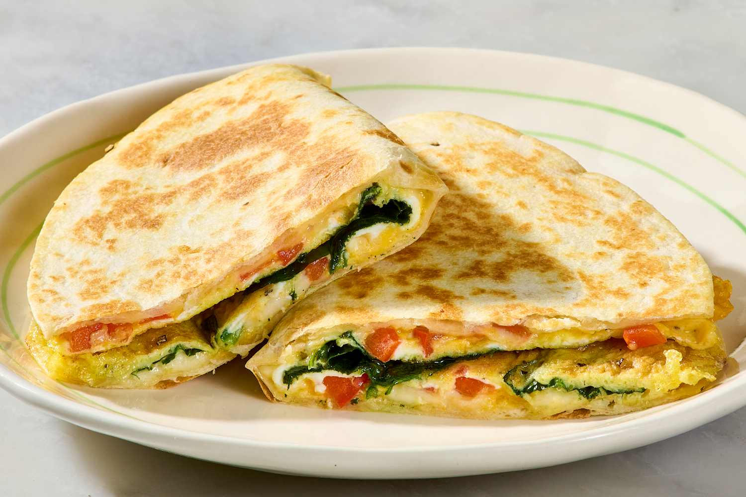 You Only Need 2 Ingredients and 5 Minutes to Make This Egg Tortilla