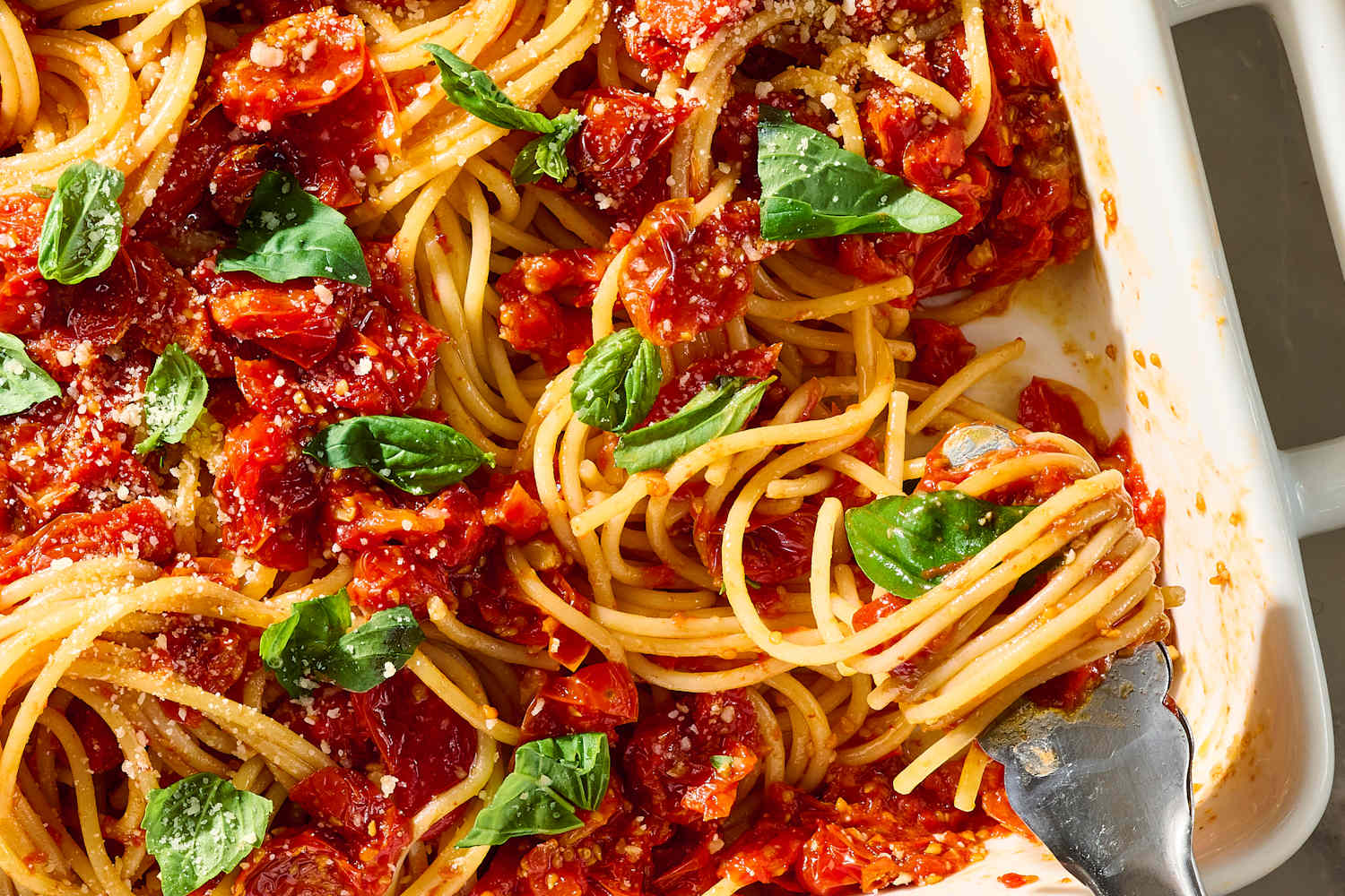 Melting Tomato Spaghetti Is the Easiest Pasta I'm Making All Summer