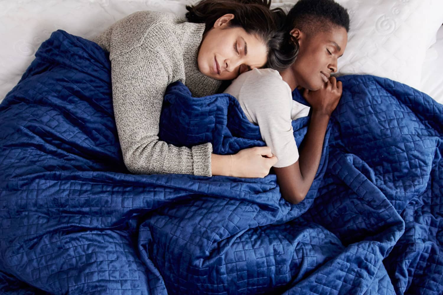 This EditorFavorite Weighted Blanket Is the Hug We Could All Use Right