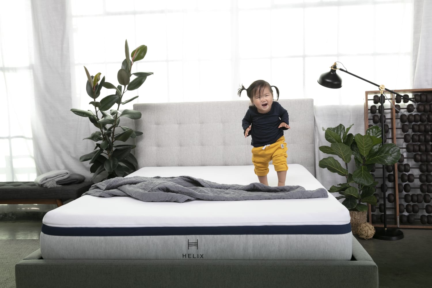 Helix Midnight LUXE Mattress Review Apartment Therapy