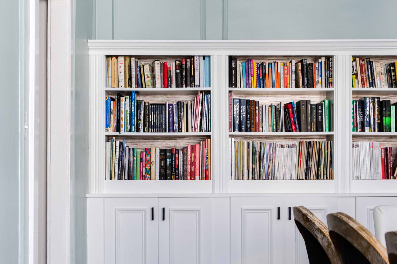 IKEA Hack Faux Built-In Bookcase DIY | Apartment Therapy