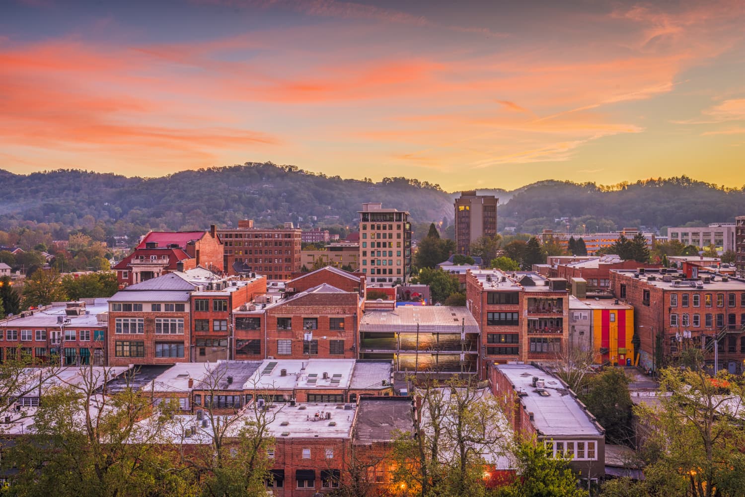 14-towns-near-asheville-north-carolina-that-are-just-as-cool
