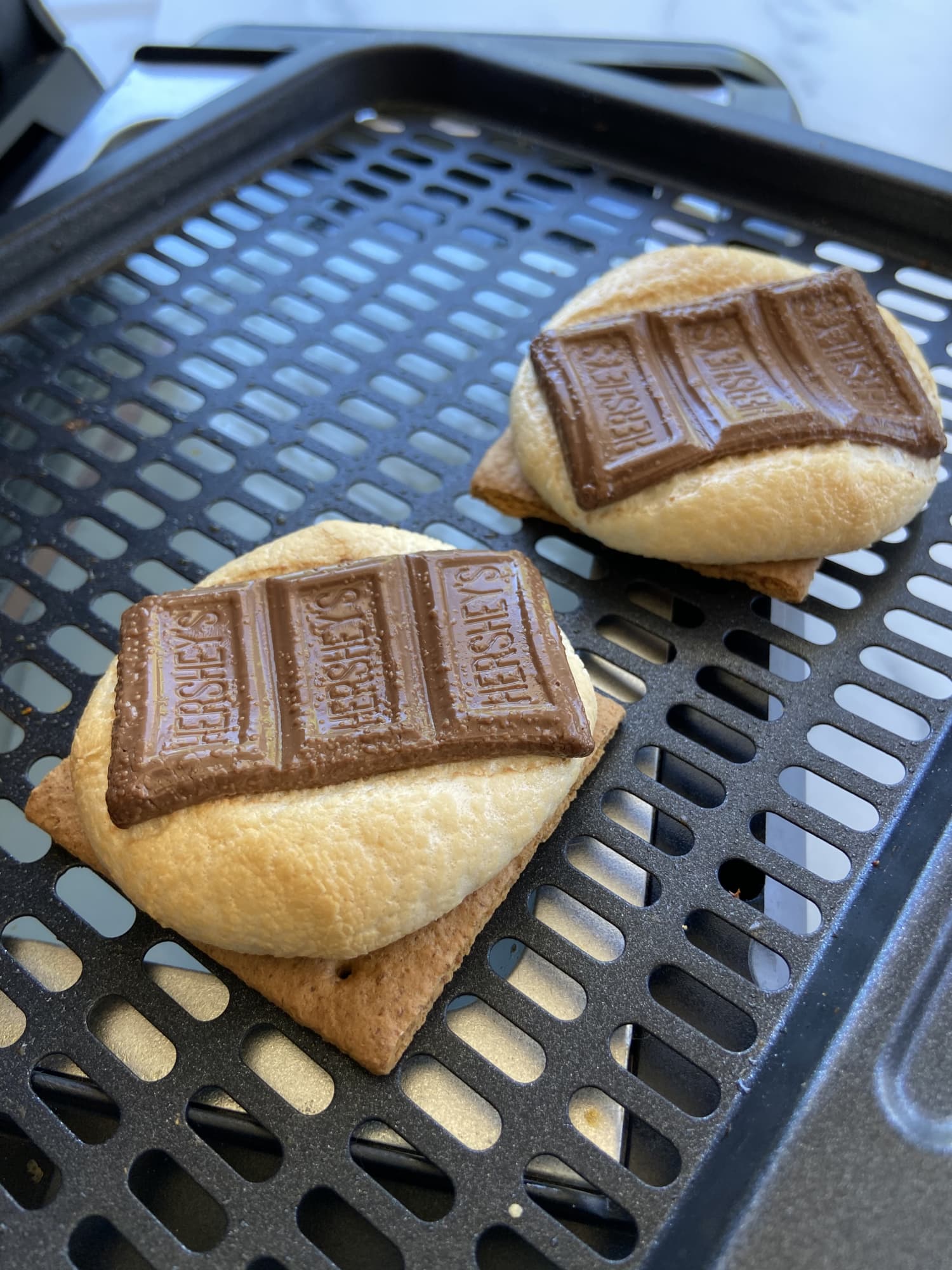 Air Fryer S'mores Recipe Review | Kitchn