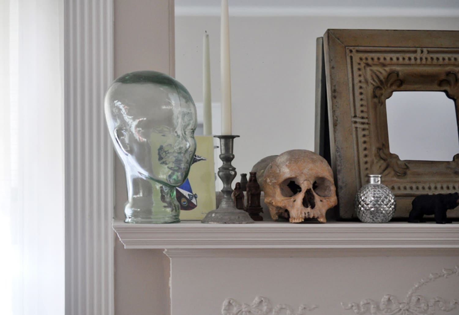 Tiny House Halloween Decor - Small Space Halloween Idea ...