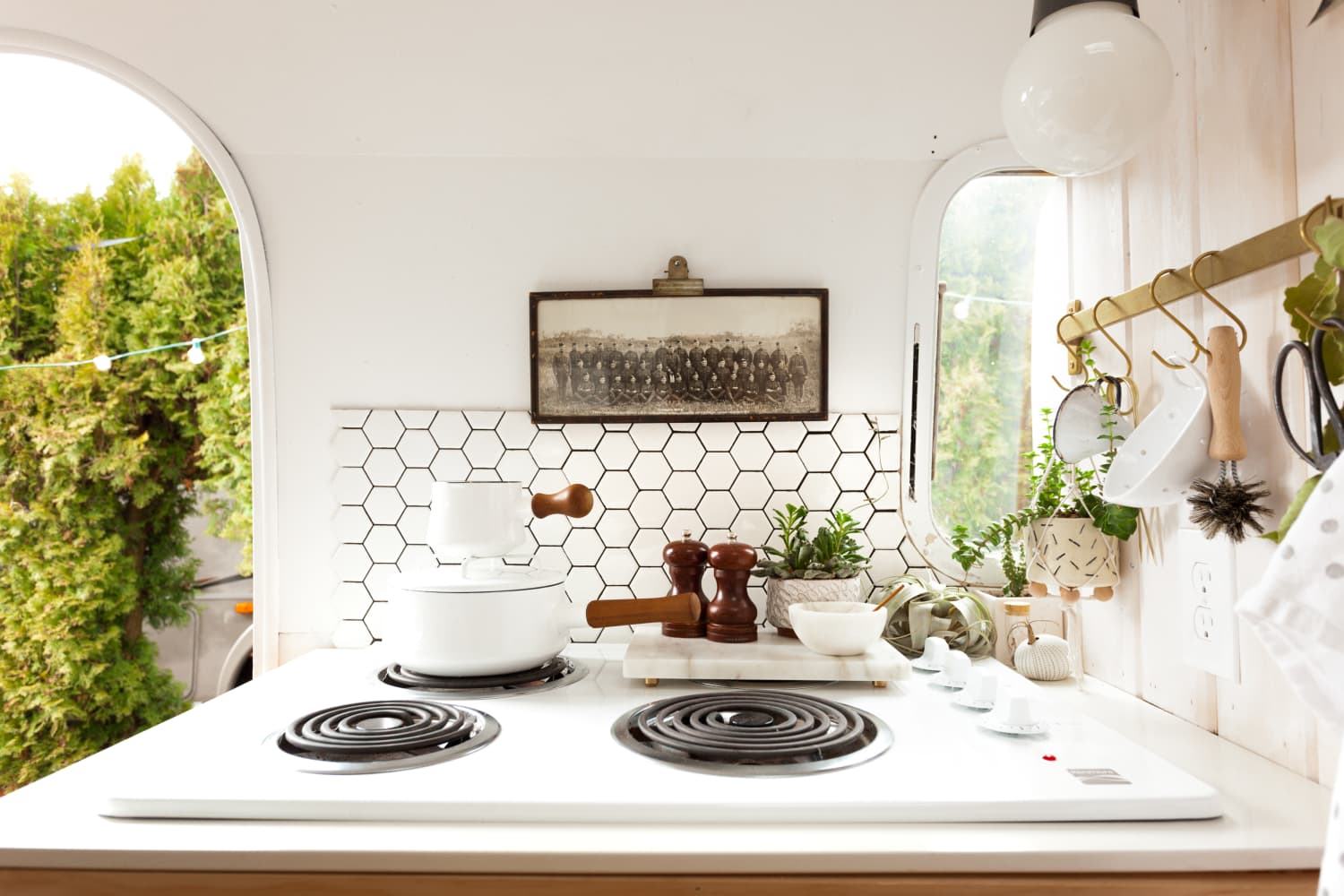 35 Best Small Kitchen Design Ideas - Decorating Small ...