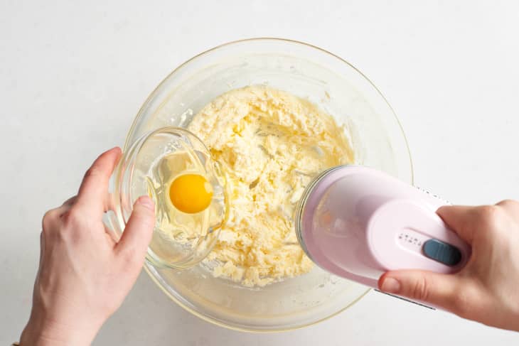 Pineapple Upside Down Cake Recipe (Top Rated ) The Kitchn