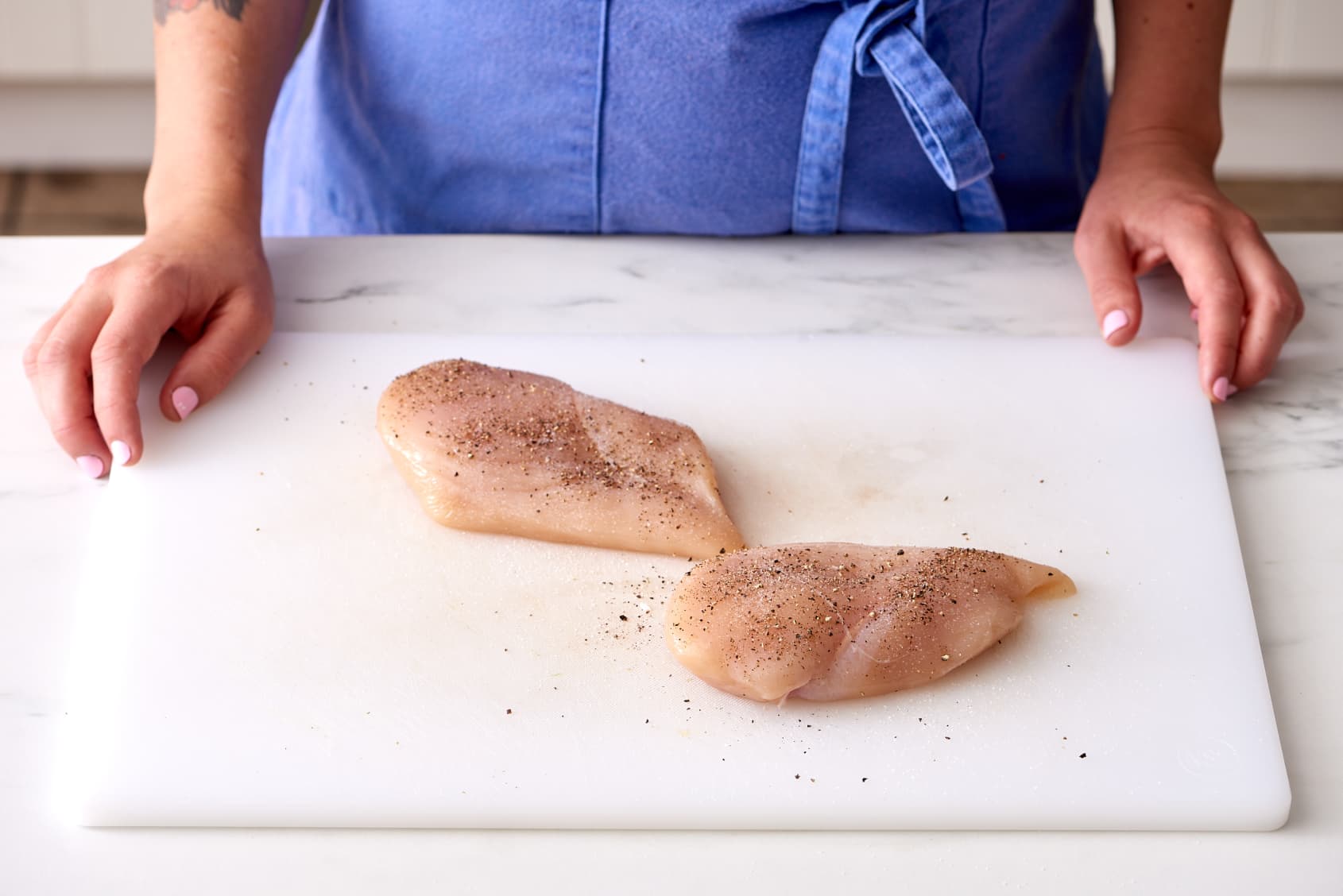 How to Cook Chicken Breast on the Stove (4 Key Steps)