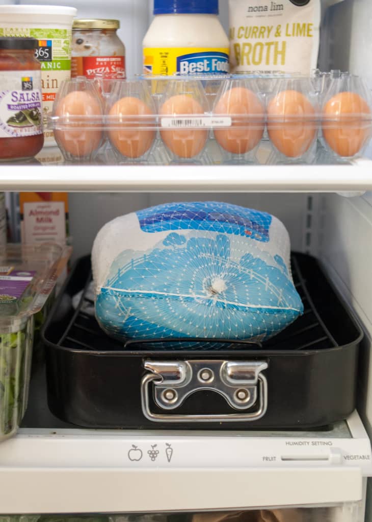 Depiction of the instructions in How to Thaw a Turkey in the Refrigerator  step 2