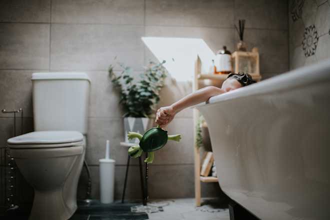 How to Get Rid of Those Stains in Your Bath Tub