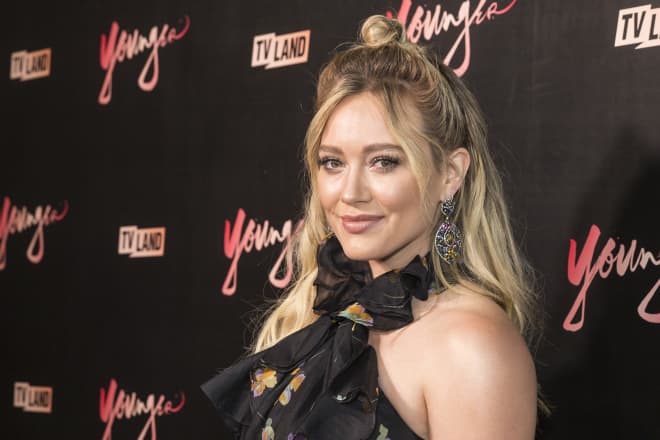 2. Hilary Duff's Bold New Look: Blue Hair for 2015 - wide 1