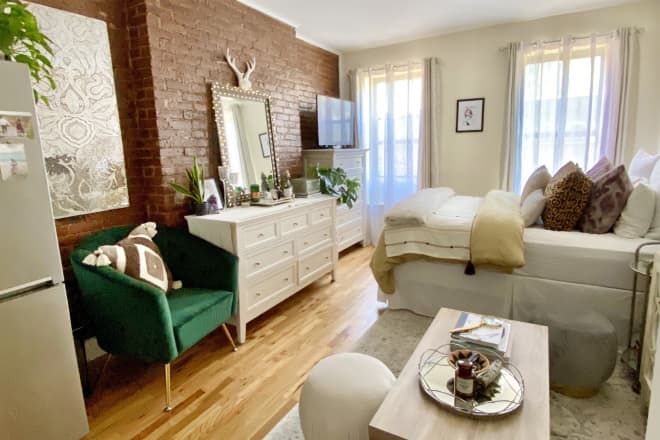 A 300 Square Foot Nyc Studio Apartment Is Like A Glam Little Hotel Room Sofia Consola,Modern Japanese House Kitchen