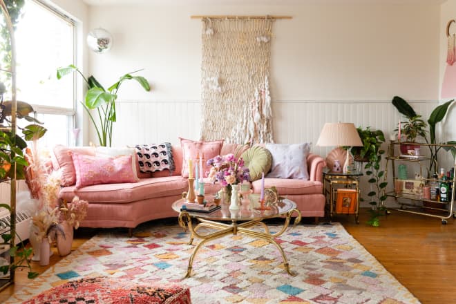The Simple “Layering” Secret Behind Homes That Always Smell Fresh