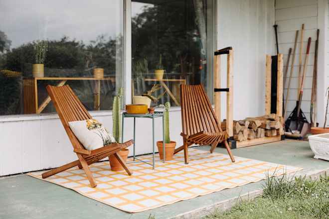 This Pottery Barn Outdoor Rug Is So Pretty, You’ll Want It Indoors, Too
